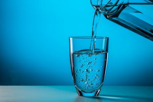Jakie korzyści płyną z picia wody?