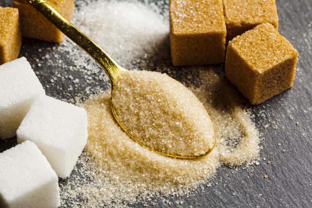 Czy cukier brązowy jest zdrowszy niż cukier biały?